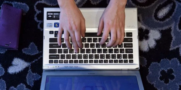 Αυτά είναι τα παιχνίδια θανάτου του διαδικτύου που απειλούν τα παιδιά μας!